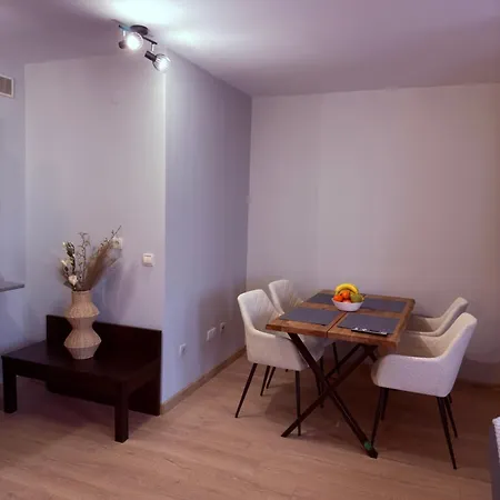 Florimont Heights Complex 아파트호텔