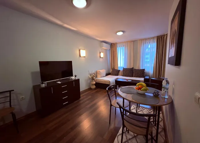 公寓式酒店 Florimont Heights Complex 3*