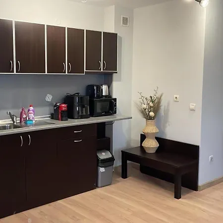 아파트호텔 Florimont Heights Complex 반스코