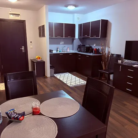 아파트호텔 Florimont Heights Complex 반스코