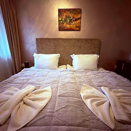 Ξενοδοχείο με διαμερίσματα Florimont Heights Complex 3*