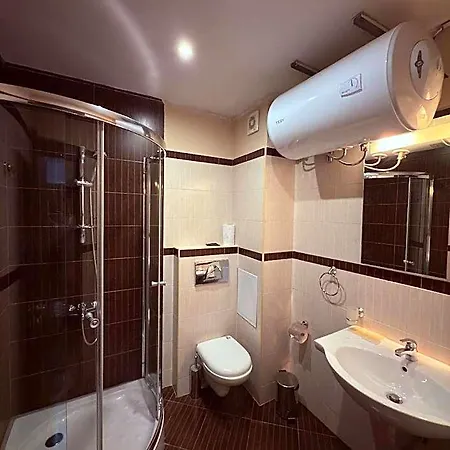 Ξενοδοχείο με διαμερίσματα Florimont Heights Complex 3*